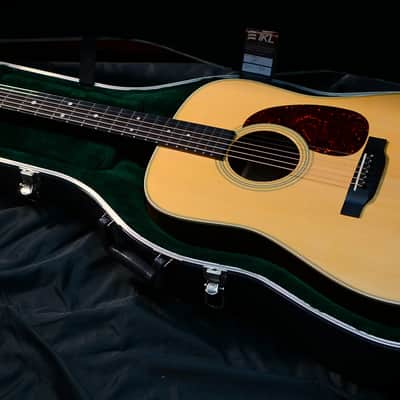 Martin Standard Series D-28 2018 - 2024 - Natural image 1