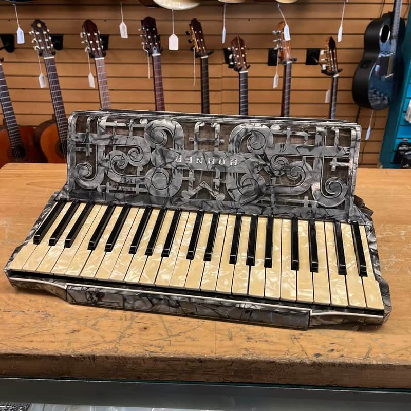 Hohner 41-Key Vintage Accordion image 1