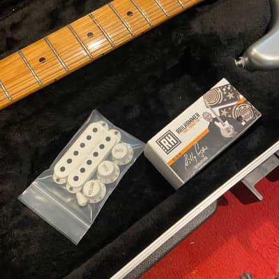 Fender Player Stratocaster - HSS - Billy Corgan Z-One - 2020 - Silver - Maple Fretboard - MIM image 19