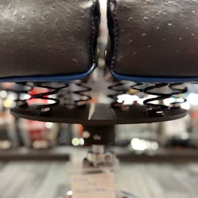 Motion Pro Drum Throne 2025 - Blue Leather image 3