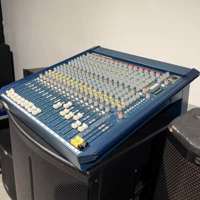 Allen & Heath Wizard 16:2 WZ3 mixer analogico 16 canali + effetti image 3
