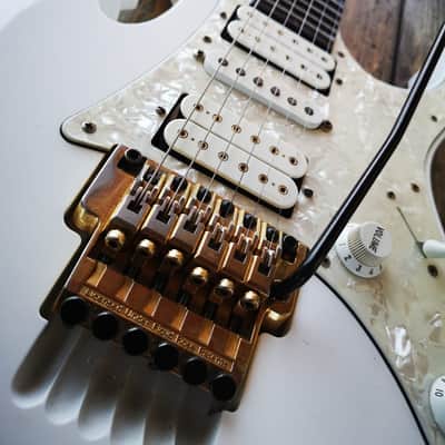 Vintage Ibanez Jem 7VH 1995 - white image 3