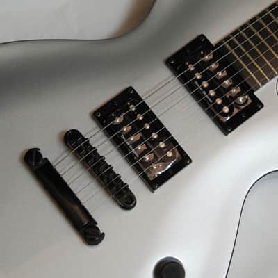 Michael Kelly Patriot Magnum electric guitar w/ Case - Metallic Silver - 25" scale image 4