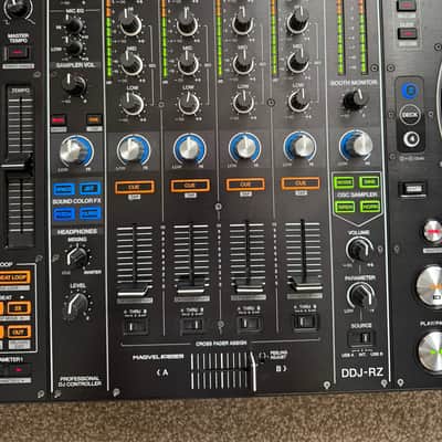 Pioneer DDJ-RZ - rekordbox DJ Controller - Party Bundle image 6
