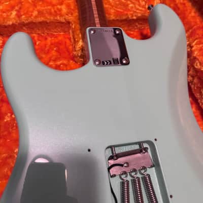 Fender Custom Shop GT11 Stratocaster Surf Pearl NOS image 10