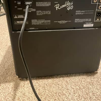 Fender Rumble 40 V3 40-Watt 1x10" Bass Combo 2015 - Present - Black image 3