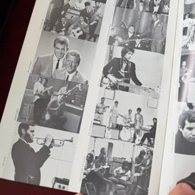 Rare 1968 Fender Catalog Export Edition Case Candy image 10