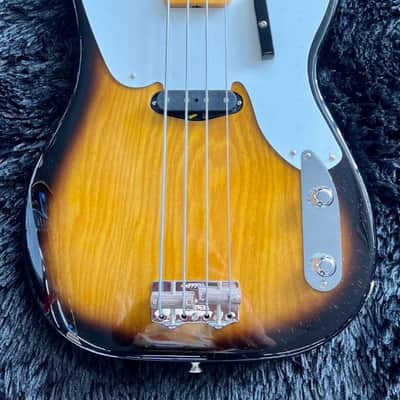 Mint Fender American Vintage II 1954 Precision Bass, 2-Color Sunburst w/Case image 3