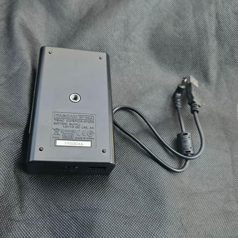 TASCAM BP-6AA External Battery Pack image 1