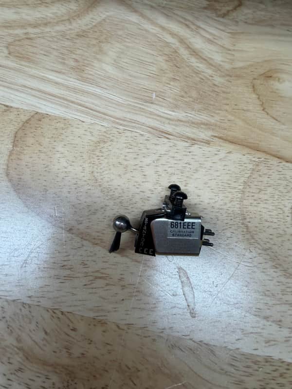 Stanton 681EEE Calibration Standard Phono Cartridge and stylus with new headshell 681EEE