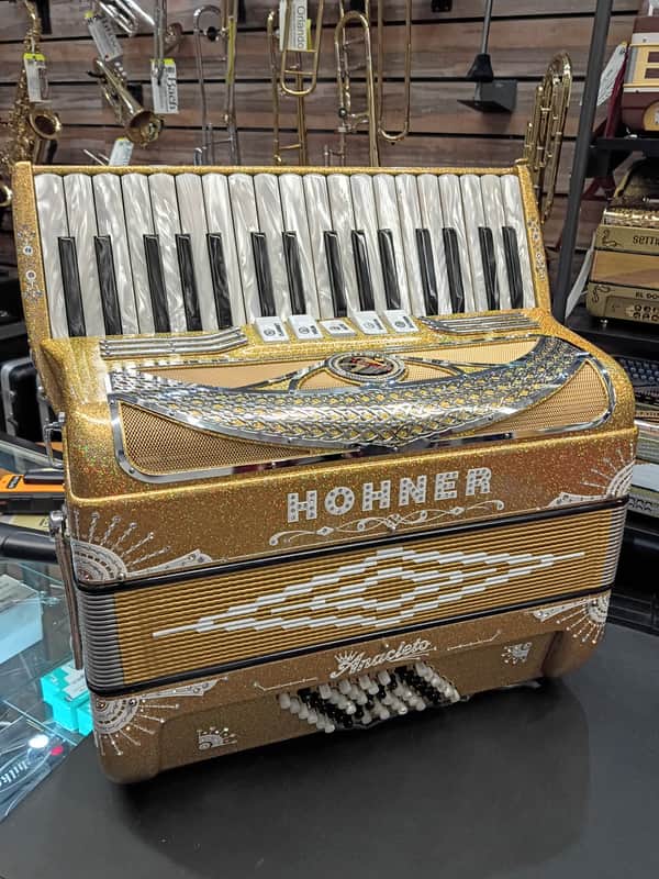 Hohner Anacleto Latino III 48 Bass 5 Switch Piano Accordion-Gold image 1