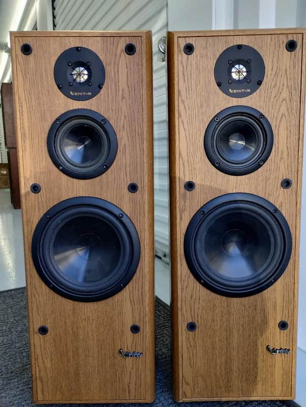 Infinity Reference Four speakers in excellent condition - 1980's image 1