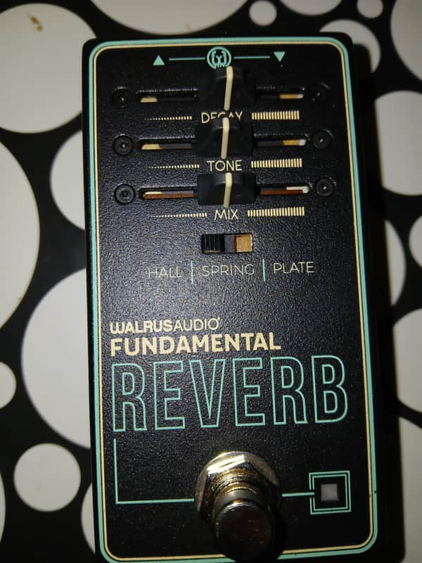 Walrus Audio Fundamental Reverb