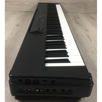Yamaha P-80 con custodia image 3