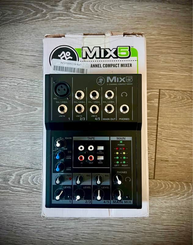 Mackie Mix5 5-Channel Compact Mixer 2015 - Present - Black image 1
