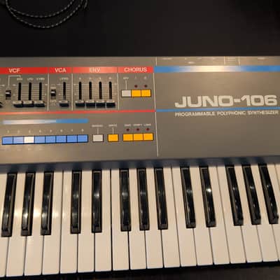 1984 Roland Juno-106 Programmable Polyphonic Synthesizer Japan image 2