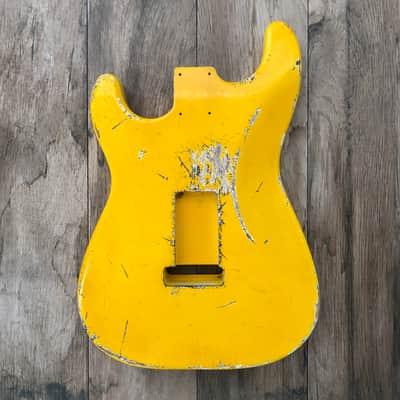 FRANCHIN Mercury guitar body Relic Aged Monaco Yellow 100% Nitro Lacquer Cracks HSS Basswood Stratocaster-Strat-S-Style Made in Italy - Stock piece #23230826 image 10