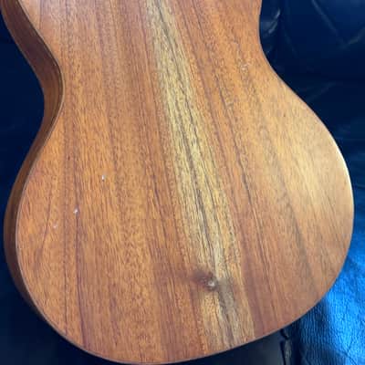 Mele Guitarlele Six String Ukulele- Natural w/ Case (Guilele/Guitalele) image 20
