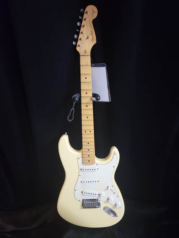 Fender Signature Edition Yngwie Malmsteen Stratocaster 1994 - Vintage White