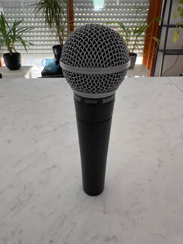 Shure SM58 Handheld Cardioid Dynamic Microphone 1984 - Present - Black image 1