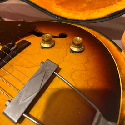 1963 Gibson ES-140T 3/4 Sunburst image 4
