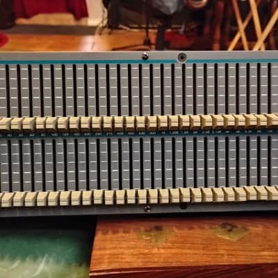 Ashly GQX Series Model 3102 Stereo Third Octave Graphic Equalizer 2000's - Grey/Green image 2