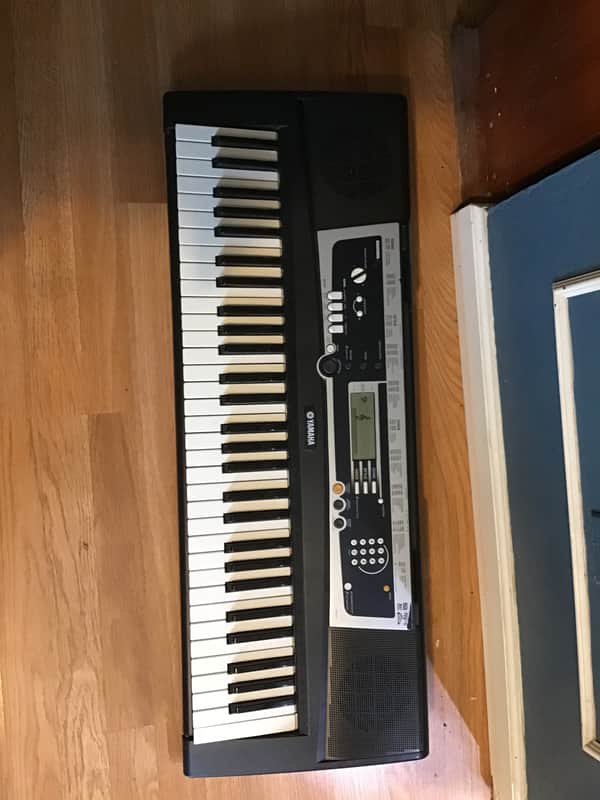 Yamaha YPT-255 Keyboard 2015 - Present - Grey/Black image 1