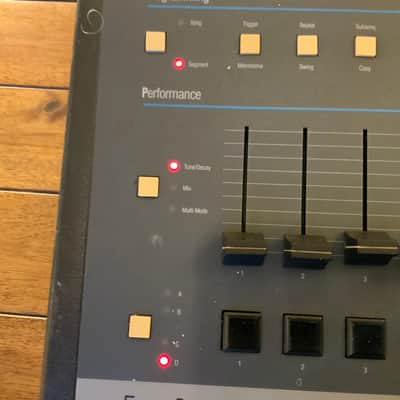 E-MU Systems SP-1200 8-Voice Drum Sampler 1987 - 1996 - Black image 7