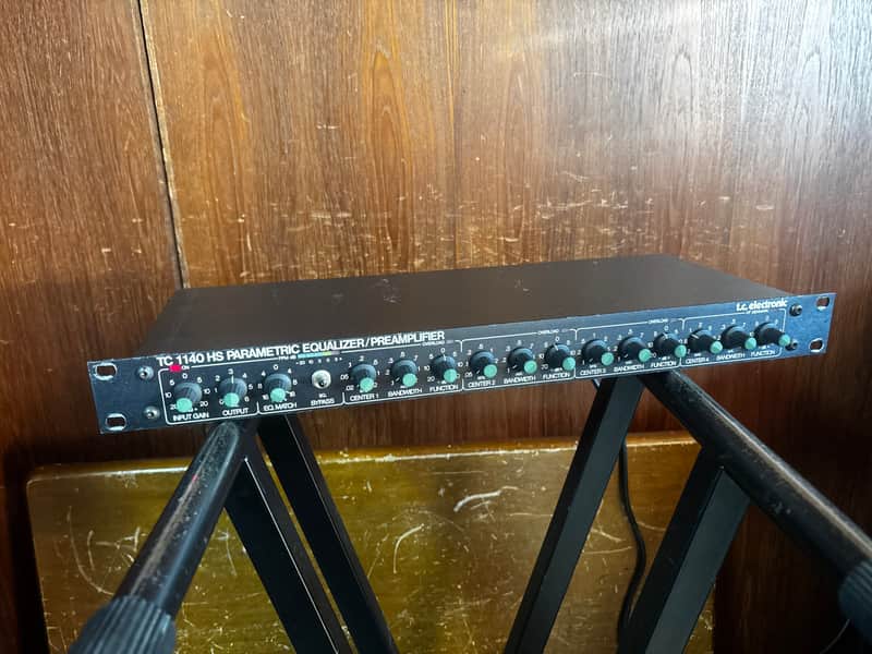 TC Electronic TC 1140 Parametric Equalizer / | Reverb Canada