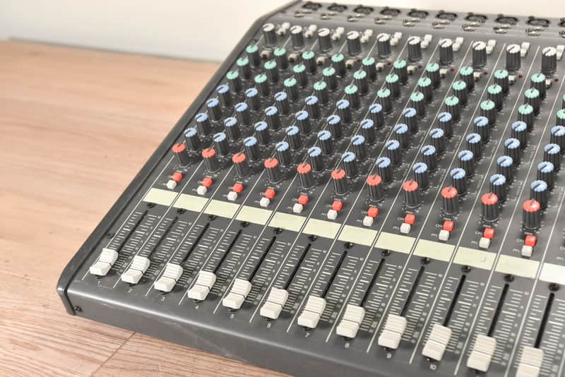 Yamaha MX200-16 16-Channel Mixer (church owned) CG003NJ | Reverb