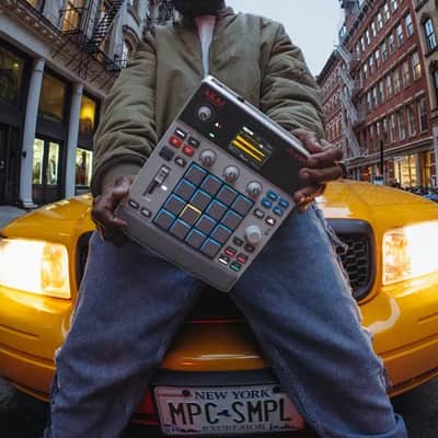Akai MPC Sample Portable Standalone Sampler Sequencer with 16 RGB Pads USB-C image 20