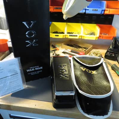 Vox V847 Wah Wah Pedal with 9V Jack 2007 - Present - Black / Chrome image 1