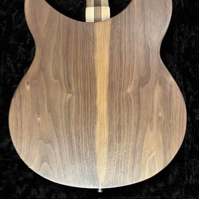 Rickenbacker 330 2023 - Walnut image 3