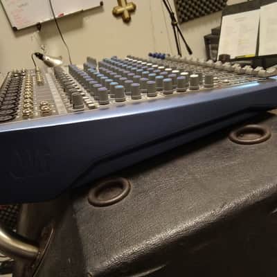 PreSonus StudioLive AR16c 18-Input Mixer / Digital Recorder / Audio Interface 2020 - Present - Gray / Blue image 2