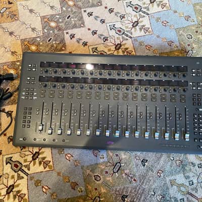 Avid S3 16-Fader Pro Tools Control Surface image 1