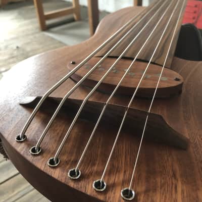Short scale 6 string fretless bass guitar by JL 2023 - Sapele image 19