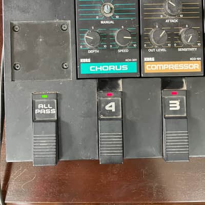 Korg PME 40X Pedalboard w/ 4 Effect Modules Analog Delay image 3