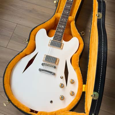 SIGNED ✍️Gibson Custom Shop White Limo Dave Grohl DG-335 Alpine White SIGNED✍️ BY DAVE GROHL 50 PIECES WORLDWIDE RARE Foo Fighters (VIDEO) image 5