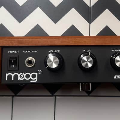 Moog Etherwave Standard Theremin 2009 - Present - Ash image 1