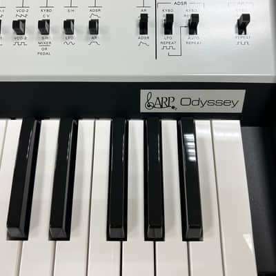 Korg ARP Odyssey FS Rev1 37-Key Duophonic Analog Synthesizer 2017 - Present - White/Black image 2