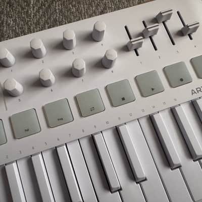 Arturia MiniLab MKIII 25-Key MIDI Controller - Alpine White