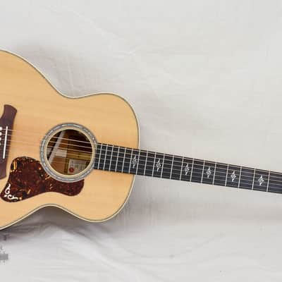 Taylor Gold Label 814e Koa Acoustic/Electric Guitar - Natural image 4
