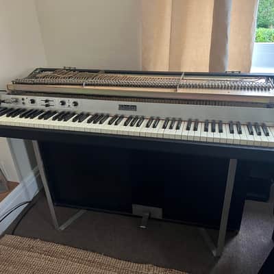 Rhodes Suitcase Piano 88-Key Electric Piano 1975 - 1979 - Black Rounded Top image 3