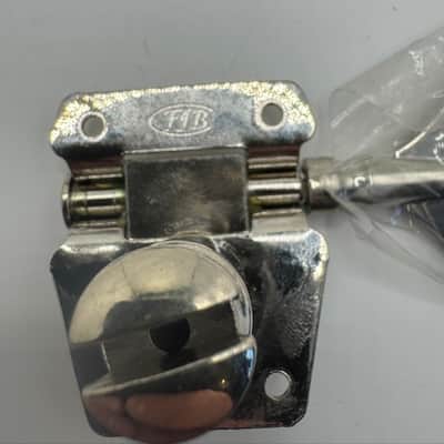 Left Handed Bass Tuning Machines - 4 on a side image 3