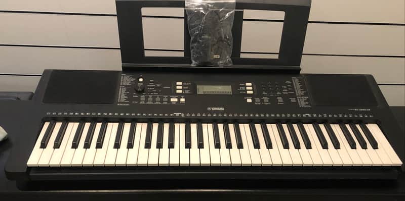 Yamaha PSR-E363 61-Key Portable Keyboard - Black image 1