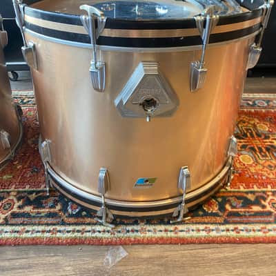Ludwig 7pc Drum Kit - 8”, 10”, 12”, 13”, 16”, 18” and 24” Early-80’s - Brushed Gold image 17