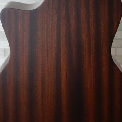 D'Angelico Premier Gramercy Grand Auditorium - Aged Burst image 9