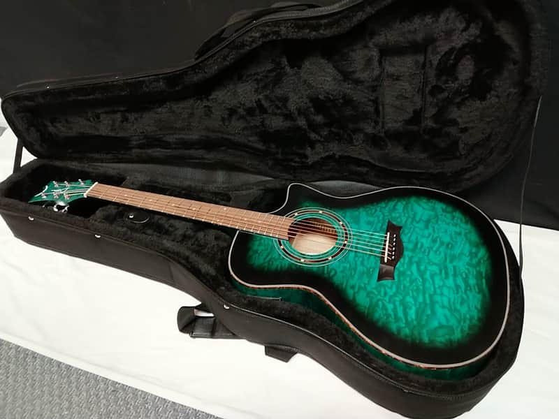 DEAN Exotica Quilt Ash acoustic electric GUITAR Trans Blue Satin w