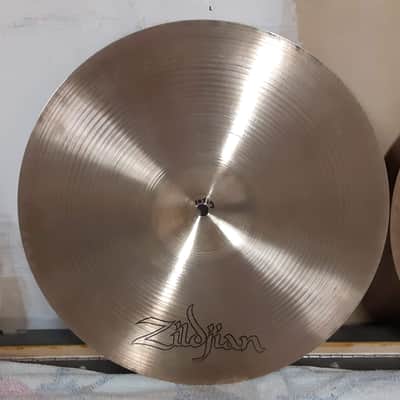A. Zildjian 14" Canadian Hollow Logo New Beat Hi-Hat Cymbals (Pair) 1970s image 13