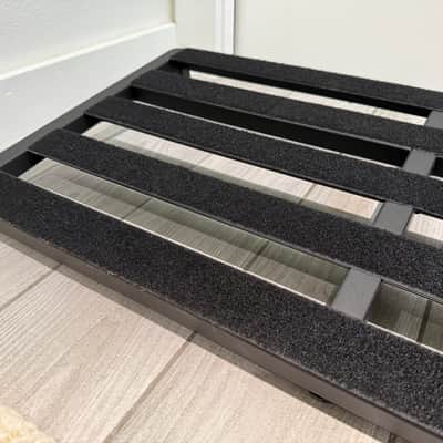 Pedaltrain Pro Pedalboard + Pedal Booster & Soft Case image 3